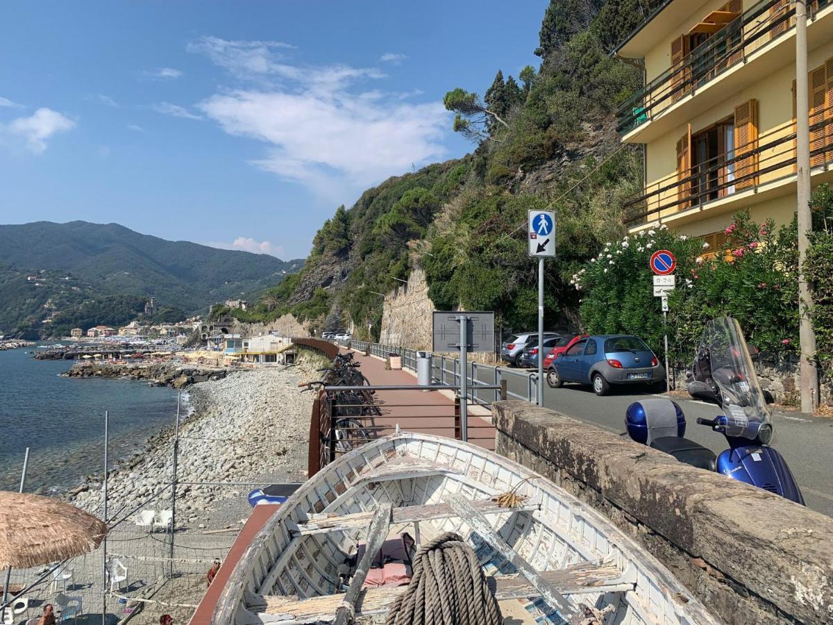 M'Illumino D'Immenso - Moneglia Apartments Exteriör bild