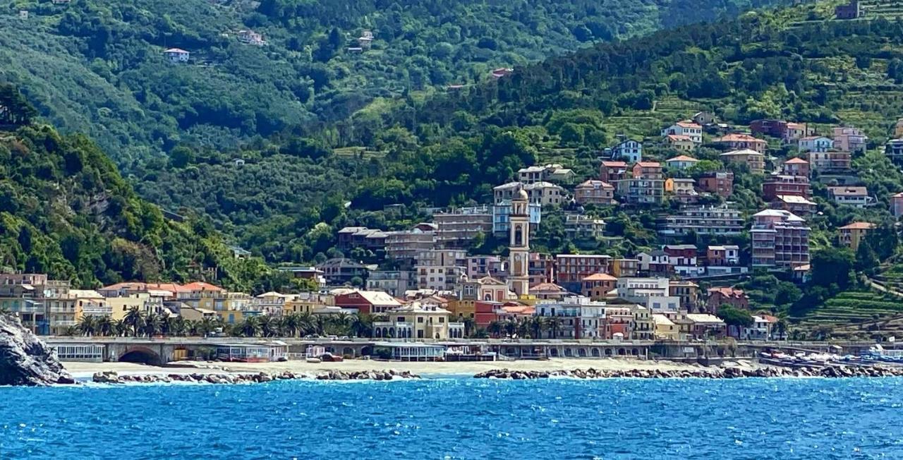 M'Illumino D'Immenso - Moneglia Apartments Exteriör bild