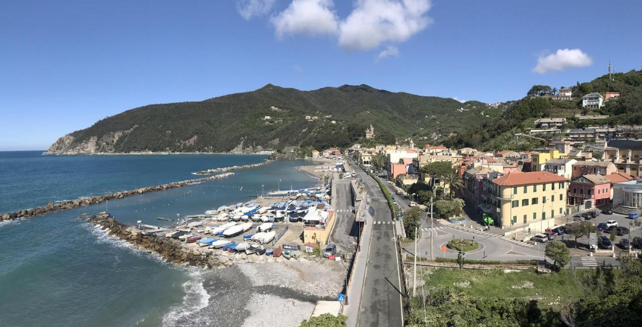 M'Illumino D'Immenso - Moneglia Apartments Exteriör bild